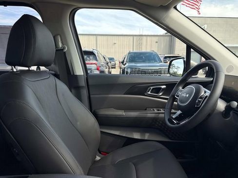 New 2026 Kia Carnival SX FWD image 13