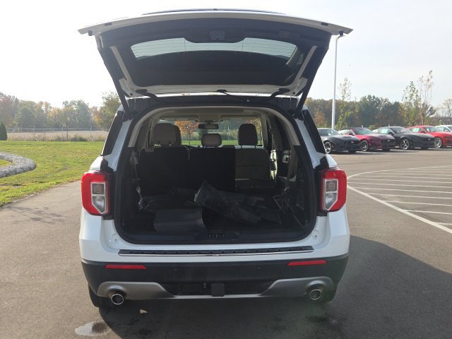 Used 2023 Ford Explorer Limited w/ Limited Technology Package AWD/4WD image 9
