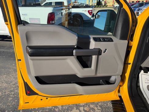 Used 2017 Ford F150 XLT w/ Equipment Group 301A Mid image 9