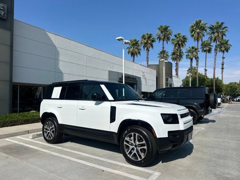 Certified 2026 Land Rover Defender 110 X-Dynamic SE AWD/4WD image 2