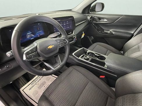Used 2026 Chevrolet Equinox LT FWD image 18