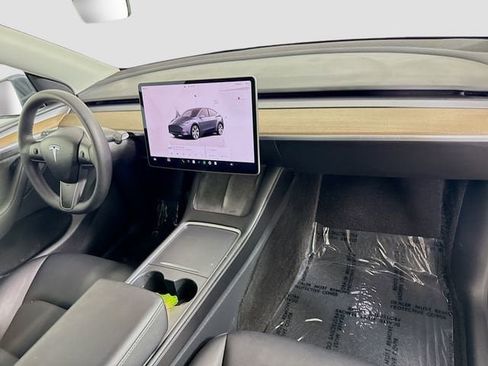Used 2023 Tesla Model Y Long Range image 29