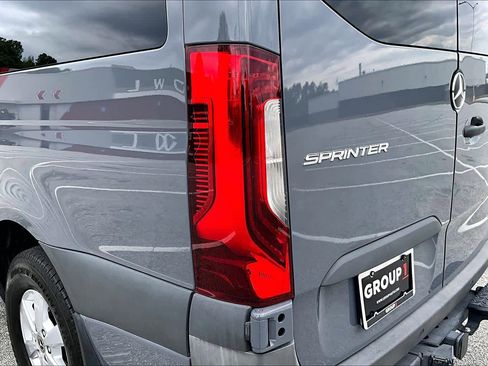 Used 2022 Mercedes-Benz Sprinter 2500 image 31