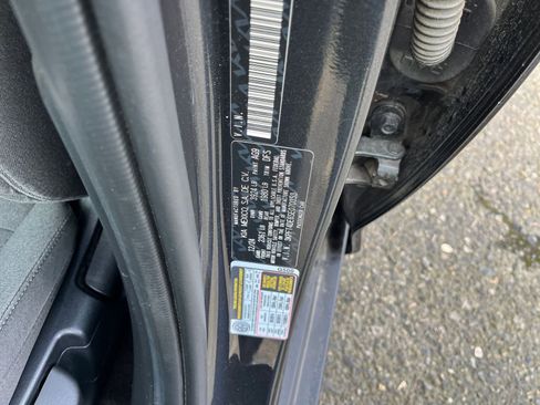 Used 2025 Kia K4 LXS image 30