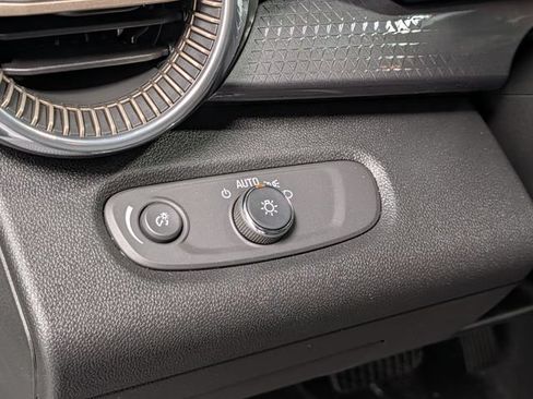 New 2026 Chevrolet Trax ACTIV w/ Driver Confidence Package FWD image 17