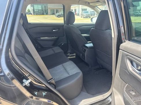 Used 2025 Nissan Rogue SV FWD image 22