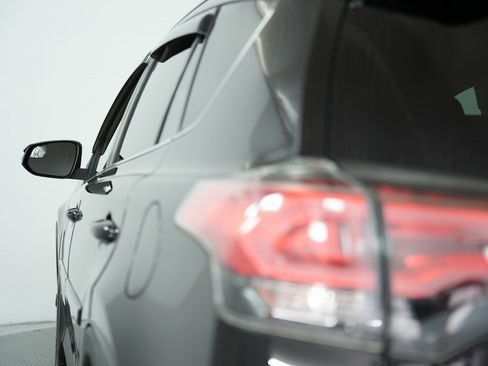 Used 2017 Toyota RAV4 XLE image 67