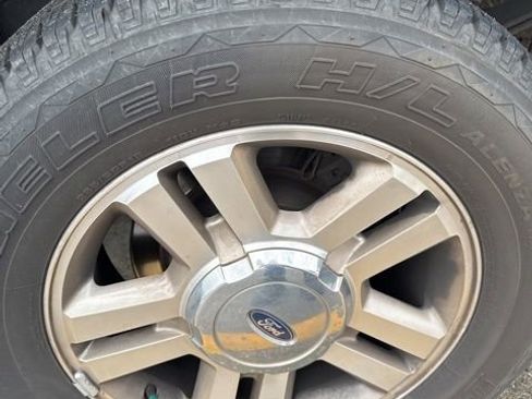 Used 2006 Ford F150 Lariat image 13