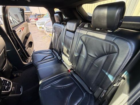 Used 2017 Lincoln MKX Reserve w/ Lincoln MKX Climate Package FWD image 16
