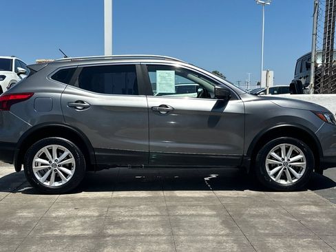 Used 2019 Nissan Rogue Sport SV FWD image 3