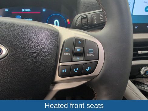 Used 2025 Ford Explorer Active w/ Active Comfort Package image 43