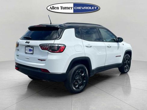 Used 2023 Jeep Compass Trailhawk AWD/4WD image 4