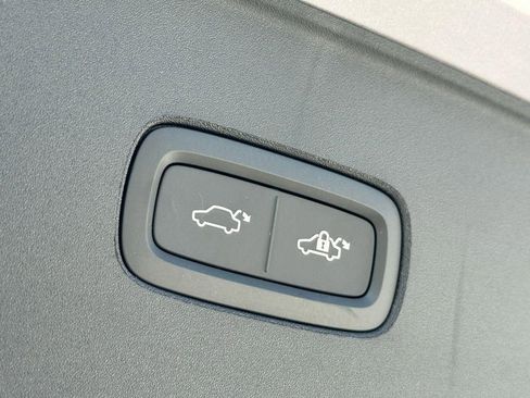 New 2026 Volvo EX90 Plus image 25