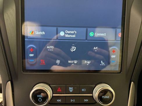 Used 2021 Ford Edge SEL w/ Convenience Package AWD/4WD image 20