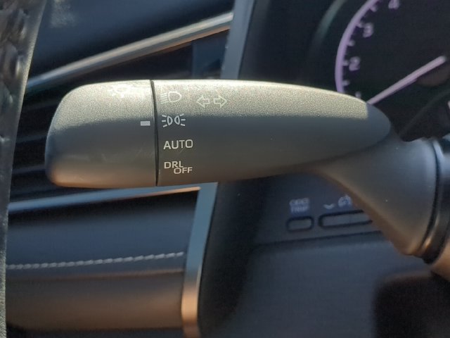 Used 2024 Toyota Camry SE FWD image 27