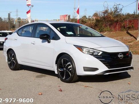 New 2025 Nissan Versa SR w/ Trunk Package image 1