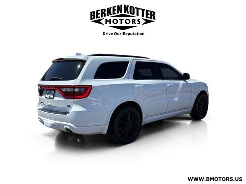 Used 2017 Dodge Durango R/T w/ Trailer Tow Group IV AWD/4WD image 3