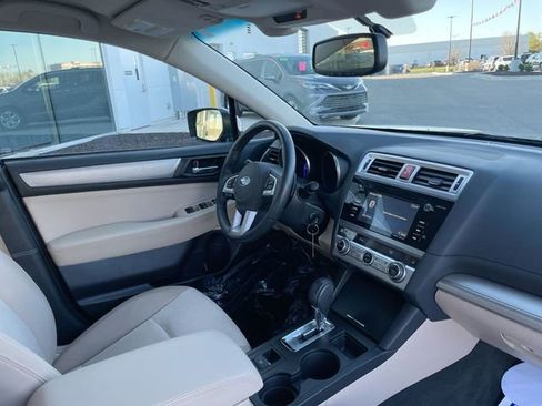 Used 2015 Subaru Outback 2.5i Premium image 17