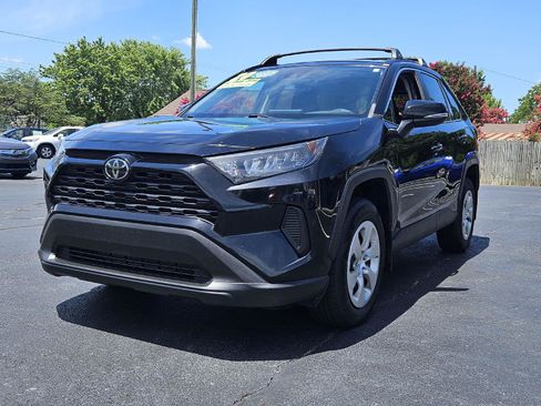 Used 2020 Toyota RAV4 LE w/ All Weather Liner Package AWD/4WD image 4
