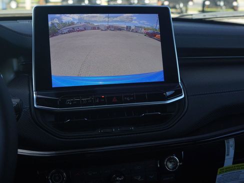 New 2026 Jeep Compass Limited image 23