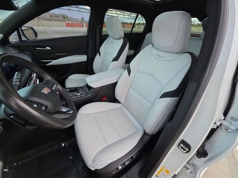 Used 2024 Cadillac XT4 Sport image 20