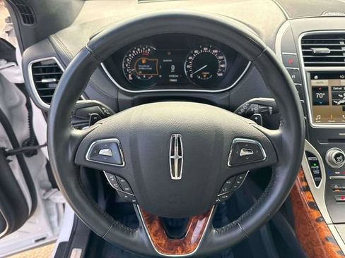 Used 2017 Lincoln MKX Select w/ Select Plus Package image 27