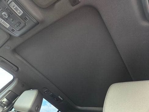 Used 2023 Chevrolet Tahoe Z71 w/ Z71 Off-Road Package image 12