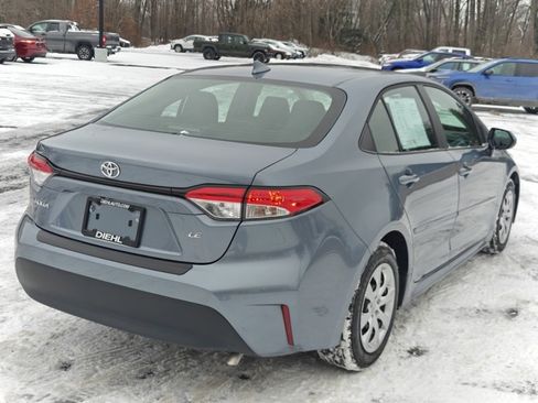 Used 2025 Toyota Corolla LE image 6