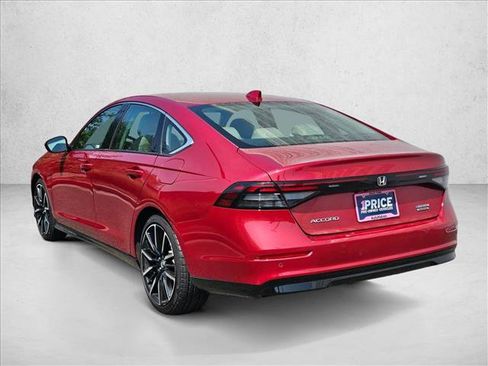 Used 2023 Honda Accord Touring image 7