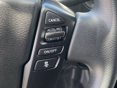 Used 2022 Nissan Frontier S w/ Technology Package image 17