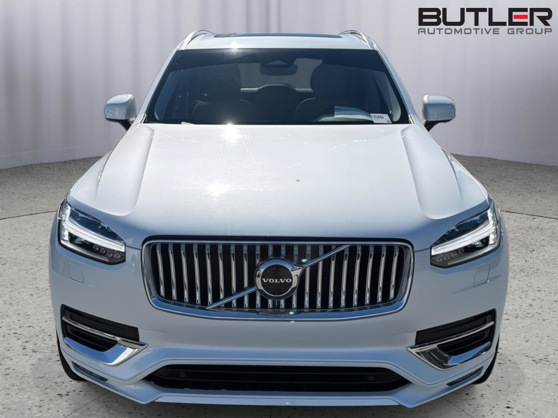 Used 2023 Volvo XC90 B6 Plus w/ Protection Package Premier AWD/4WD image 9
