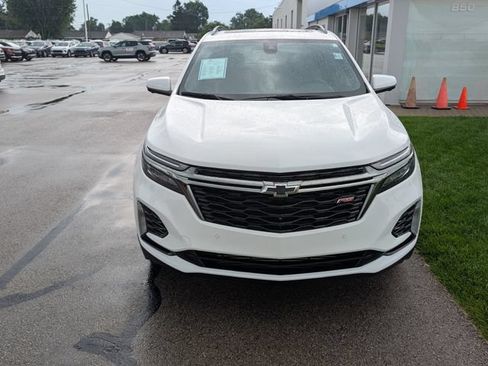 Used 2023 Chevrolet Equinox RS w/ RS Leather Package FWD image 3