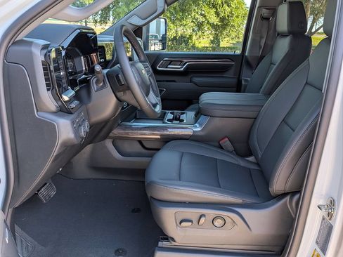 New 2026 Chevrolet Silverado 3500 LTZ AWD/4WD image 19