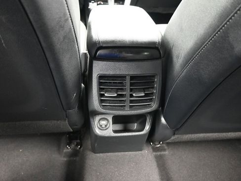 Used 2023 Kia Seltos S w/ Navigation Package image 37