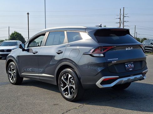 Used 2023 Kia Sportage EX AWD/4WD image 5