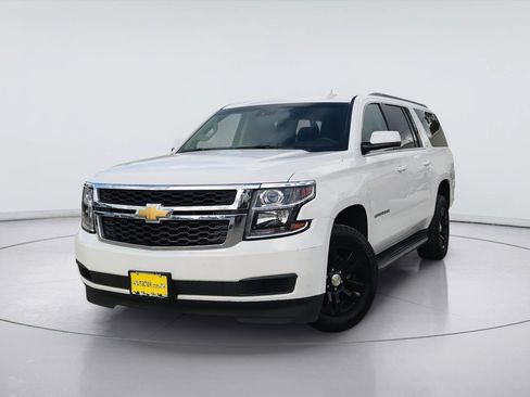 Used 2015 Chevrolet Suburban LT RWD image 1