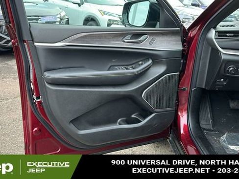 New 2026 Jeep Grand Cherokee Limited image 8