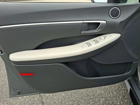 Certified 2023 Hyundai Sonata SEL w/ Cargo Package FWD image 12