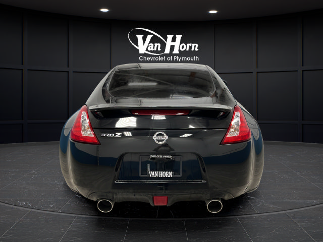 Used 2016 Nissan 370Z Coupe RWD image 6