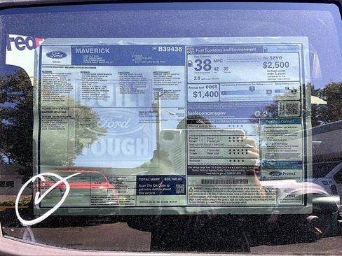 New 2025 Ford Maverick XLT w/ XLT Luxury Package FWD image 15