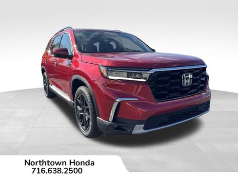 New 2025 Honda Pilot Touring image 1
