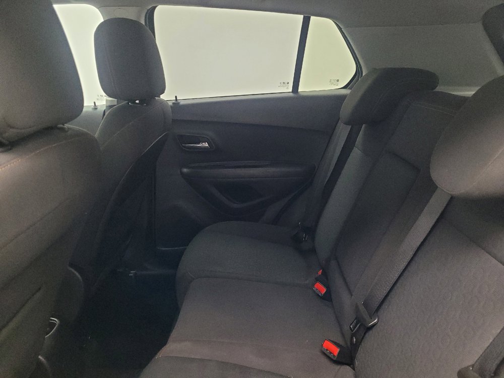 Used 2020 Chevrolet Trax LS w/ Tint and Cruise Package FWD image 18