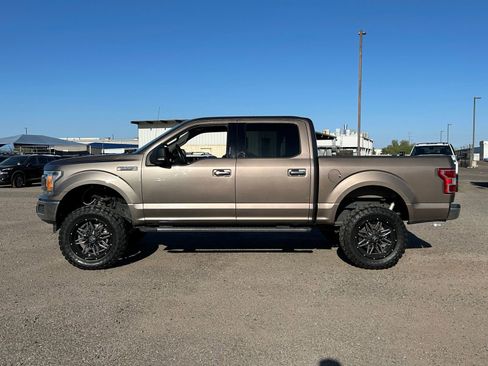 Used 2019 Ford F150 XLT w/ Equipment Group 302A Luxury RWD image 2