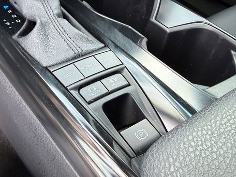 Certified 2025 Toyota Camry SE w/ Convenience Package FWD image 24