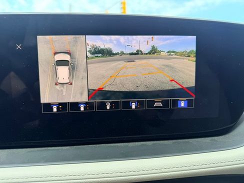 Used 2024 Buick Encore GX Preferred w/ Advanced Technology Package FWD image 10
