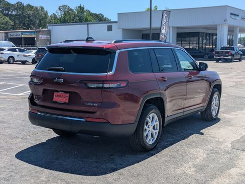 Used 2023 Jeep Grand Cherokee L Limited w/ Trailer Tow Group (B) RWD image 7