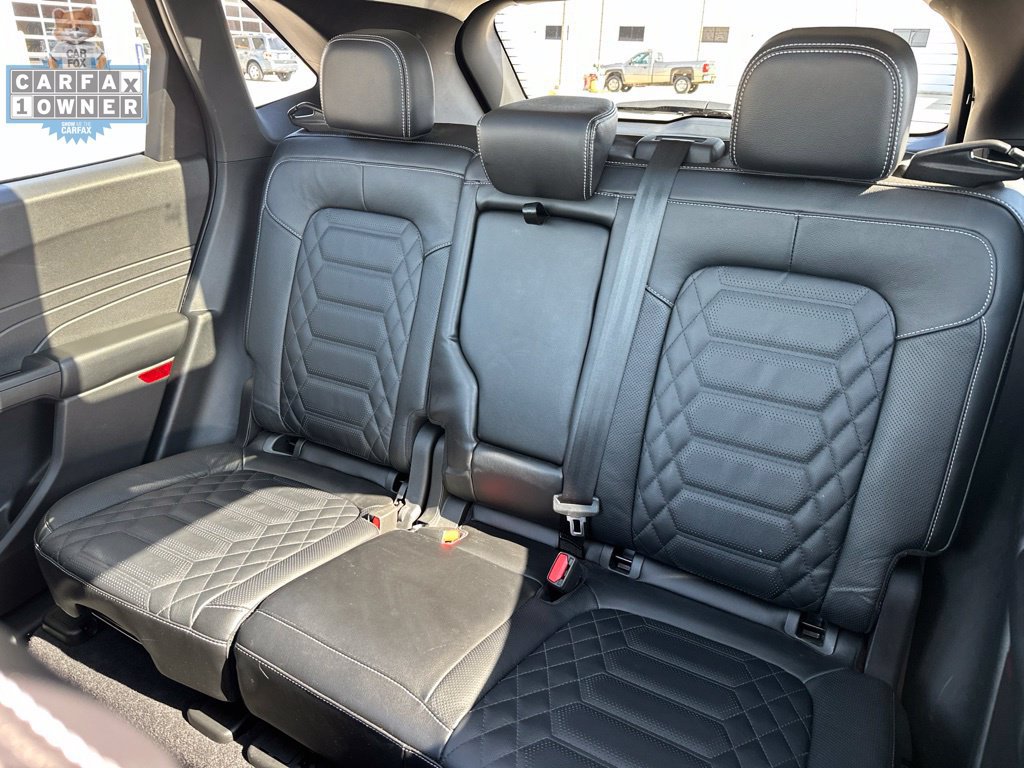 Used 2023 Ford Escape Platinum w/ Premium Technology Package AWD/4WD image 12