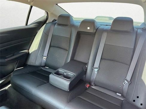 Used 2019 Nissan Altima 2.5 SR image 17