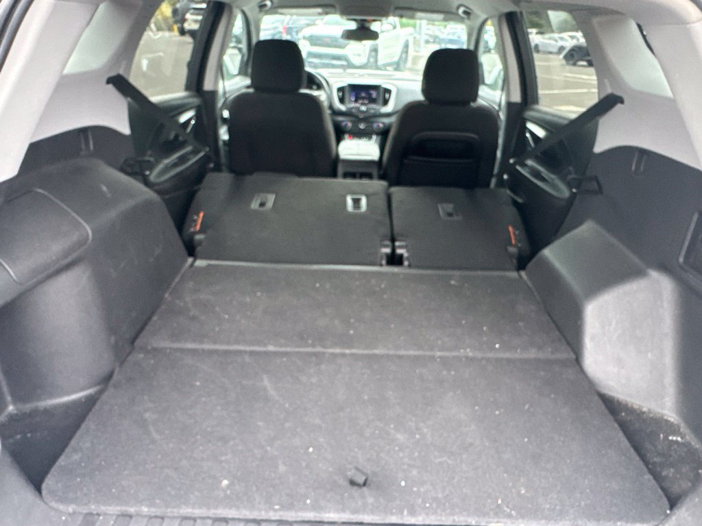Used 2023 GMC Terrain SLE w/ Driver Convenience Package AWD/4WD image 26
