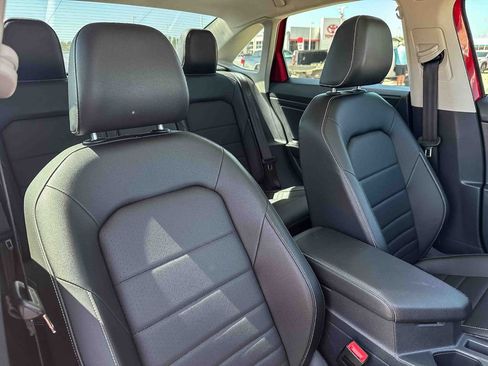 Used 2023 Volkswagen Jetta SE FWD image 24